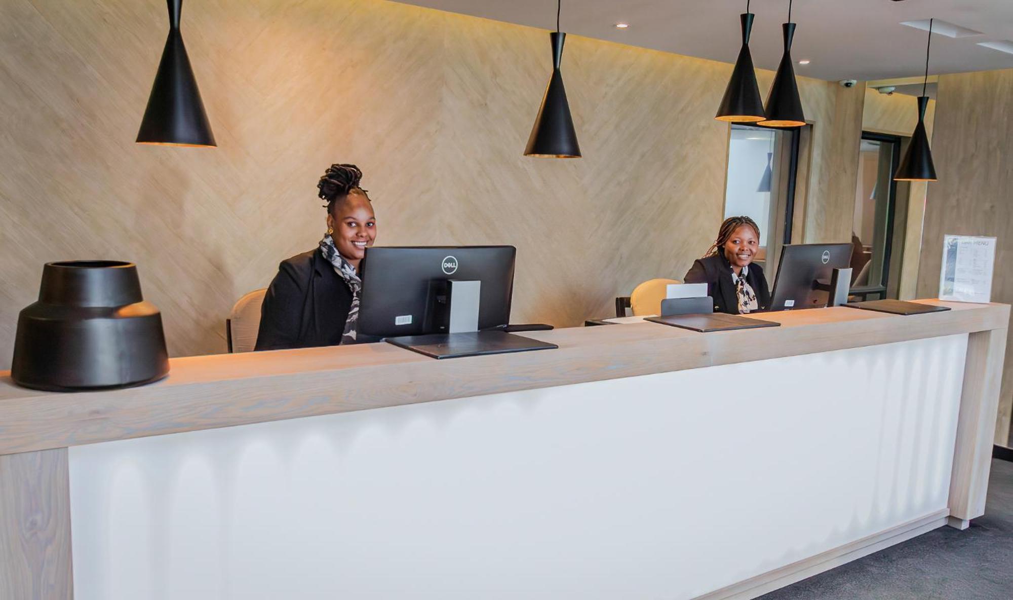 The Max Sandton *